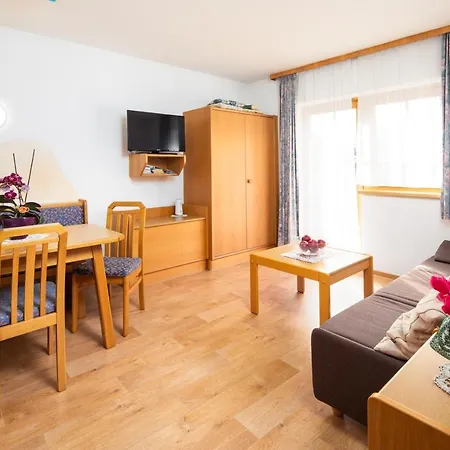 Wanger Apartment *